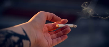 Skoncování s tabákem má smysl i po šedesátce – hlavně kvůli srdci